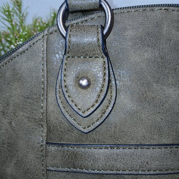 BEUNO SHOULDER BAG, DARK OLIVE GREEN, LEATHER, MULTIPLE POCKETS, GREAT CONDITION - Picture 4 of 10